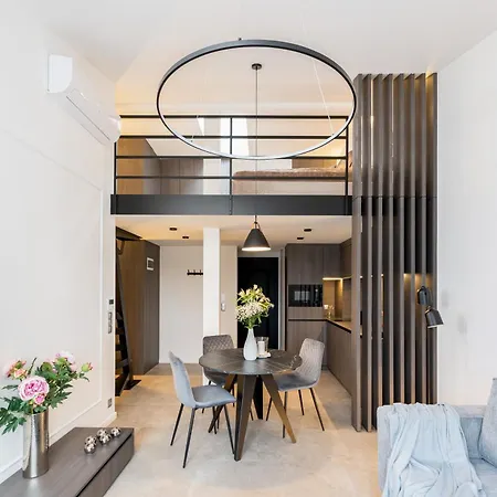 アパート Wielopole Floor By Hostly クラクフ