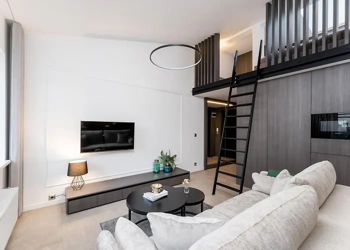 Wielopole Floor By Hostly Apartamento