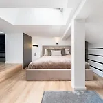 Wielopole Floor By Hostly *