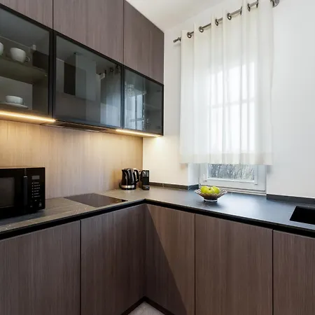 Wielopole Floor By Hostly Apartman *