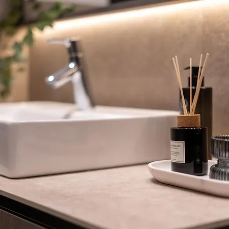 Apartamento Wielopole Floor By Hostly *