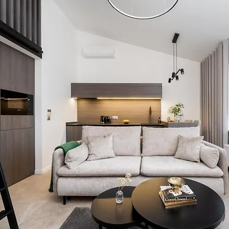 Wielopole Floor By Hostly Krakkó