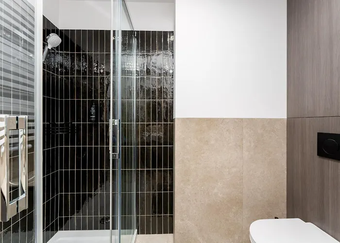 Apartman Wielopole Floor By Hostly